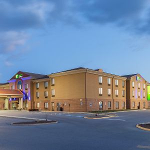 Holiday Inn Express Charles Town, An Ihg Hotel